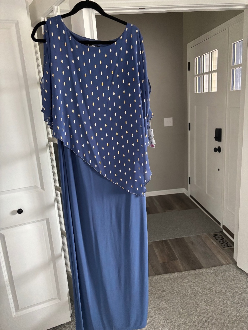 Evening dress.  Size 12 never worn.  I am 5'9/175 pounds and is plenty long.